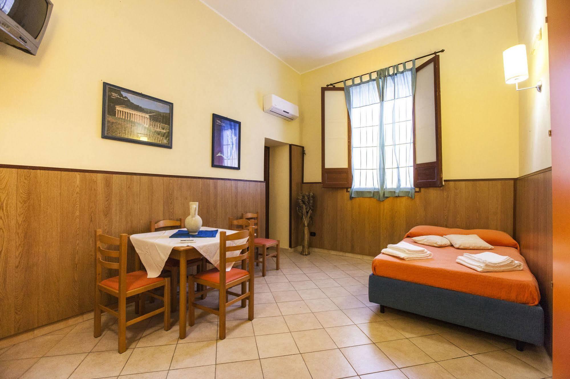 Residence Cortile Merce Trapani Exterior foto